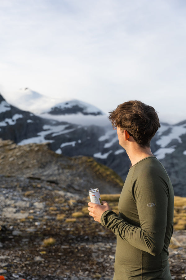 Sidekick Soda on a Southern Alps track near Wānaka