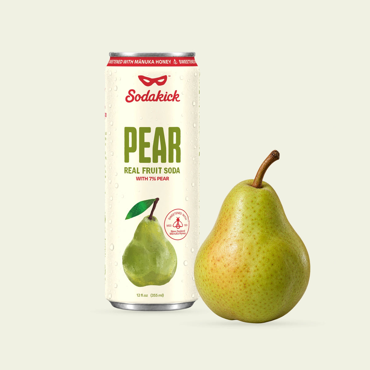 Sodakick Pear can with fresh pears
